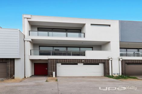 Property photo of 21/79 Lancefield Drive Caroline Springs VIC 3023