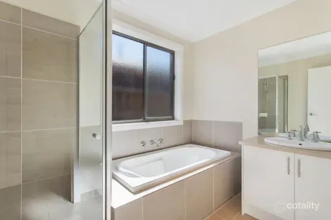 Property photo of 166 Greens Road Wyndham Vale VIC 3024