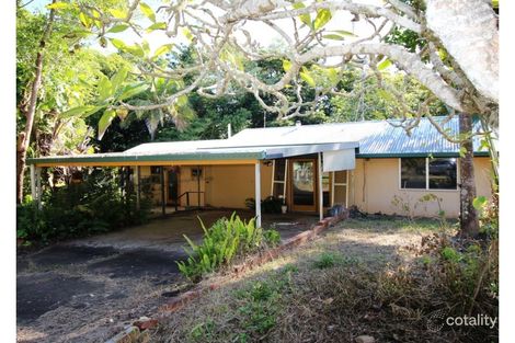 Property photo of 1 Kataryn Avenue Grasstree Beach QLD 4740