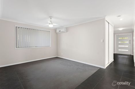 Property photo of 17 Bowerbird Street Deebing Heights QLD 4306