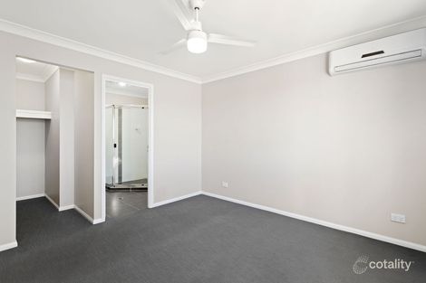 Property photo of 17 Bowerbird Street Deebing Heights QLD 4306