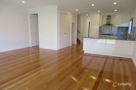 Property photo of 2/57 Macrina Street Oakleigh East VIC 3166