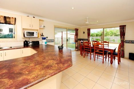 Property photo of 2 Creekwood Close New Auckland QLD 4680