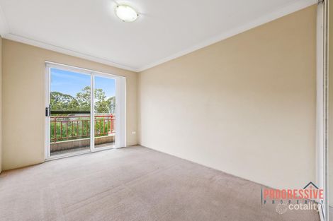 Property photo of 12/12-16 Toongabbie Road Toongabbie NSW 2146
