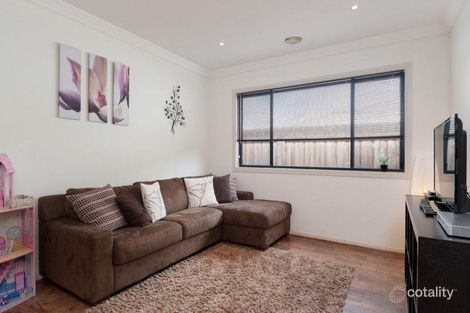 Property photo of 35 Larbert Road Mooroolbark VIC 3138