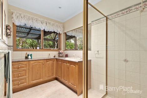 2/19 Prospect Rd, Wandin North, VIC 3139