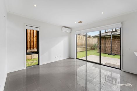 Property photo of 160 Harcrest Boulevard Wantirna South VIC 3152