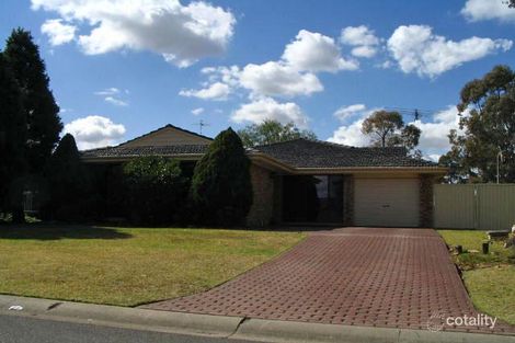 28 Ontario Ave, St Clair, NSW 2759