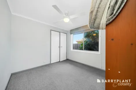 Property photo of 8 Weeden Drive Werribee VIC 3030