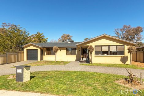 23 Beaurepaire Cres, Holt, ACT 2615