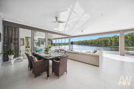 Property photo of 10 Silky Oak Place Pelican Waters QLD 4551