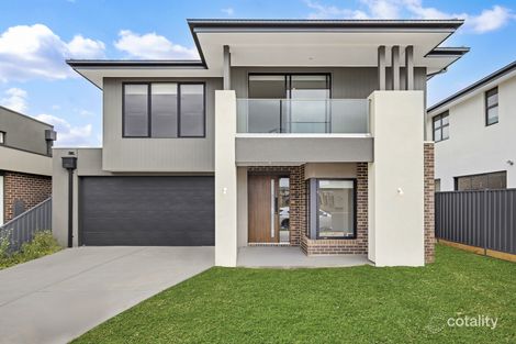 29 Thicket Loop, Clyde North, VIC 3978