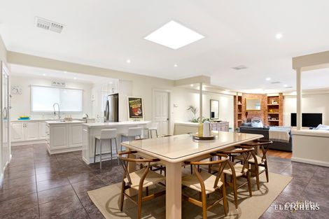 Property photo of 15 Julie Court Greensborough VIC 3088