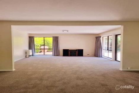 27 Macalister Cres, Curtin, ACT 2605
