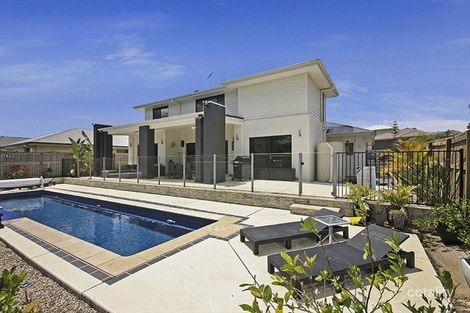 3 Patricius Pl, Augustine Heights, QLD 4300