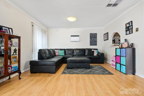 Property photo of 18 Oxley Street Sunbury VIC 3429