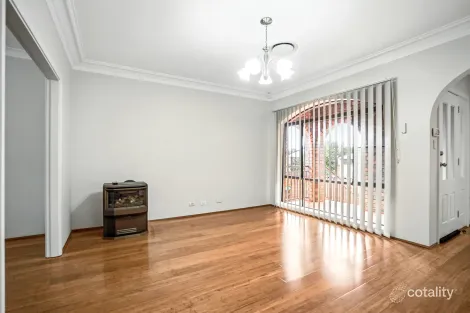 Property photo of 25 Swinborne Crescent Wetherill Park NSW 2164