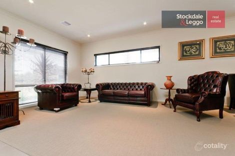 Property photo of 87 Northumberland Circuit Craigieburn VIC 3064