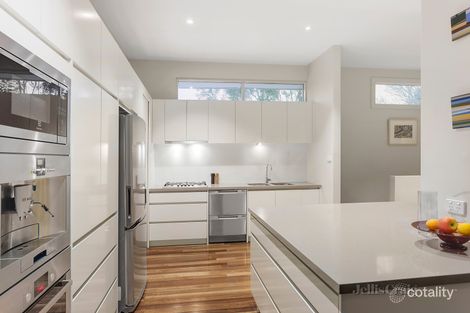 Property photo of 32 Cascade Street Balwyn North VIC 3104