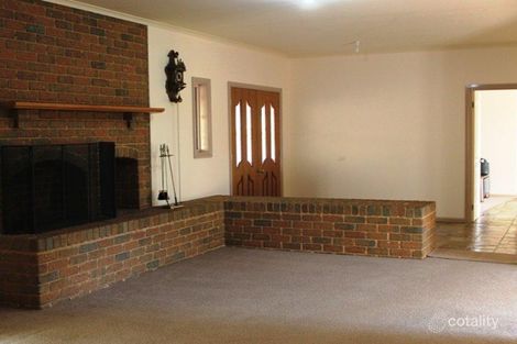 Property photo of 1 Sherwood Court Drouin VIC 3818