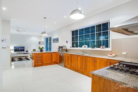 Property photo of 8 Walker Drive Worongary QLD 4213