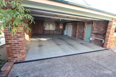 Property photo of 3 Clearview Close Cameron Park NSW 2285