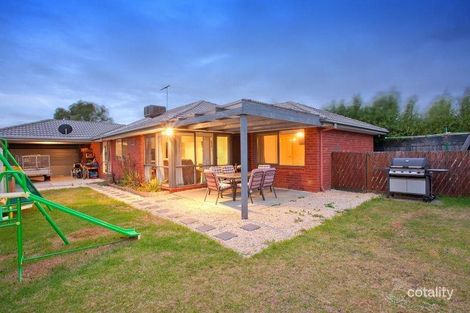 Property photo of 24 Bokissa Drive Frankston VIC 3199