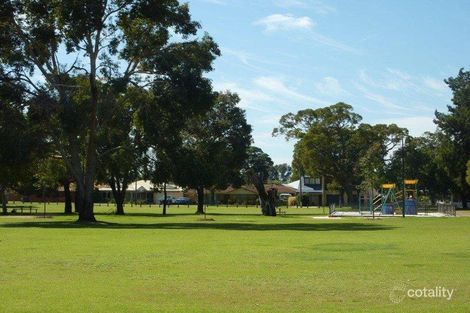 8b Rivett Way, Brentwood, WA 6153