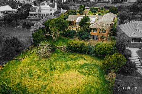 Property photo of 10 Brulu Close Mount Eliza VIC 3930