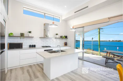 Property photo of 22 Fern Street Windang NSW 2528