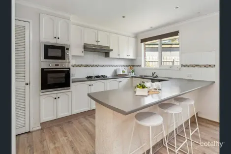 Property photo of 6 Weebill Place Carrum Downs VIC 3201
