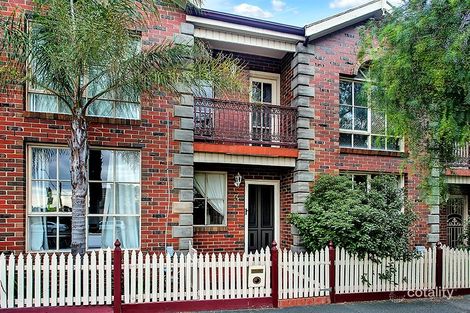 3 Smithfield Rd, Kensington, VIC 3031