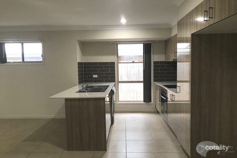 Property photo of 1/48 Village Boulevard Pimpama QLD 4209