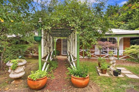 9 Queen Elizabeth Dr, Wentworth Falls, NSW 2782