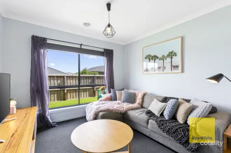 Property photo of 30 Archer Way Bannockburn VIC 3331