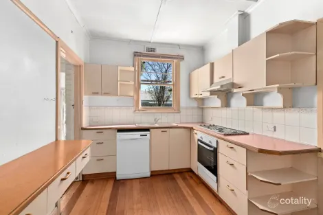 Property photo of 40 Lomond Terrace East Geelong VIC 3219