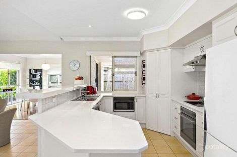 Property photo of 3 Kenilworth Place Carindale QLD 4152