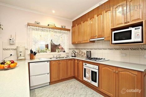 Property photo of 5 Kym Place Melton VIC 3337