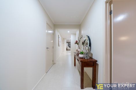Property photo of 37 Sabel Drive Cranbourne North VIC 3977