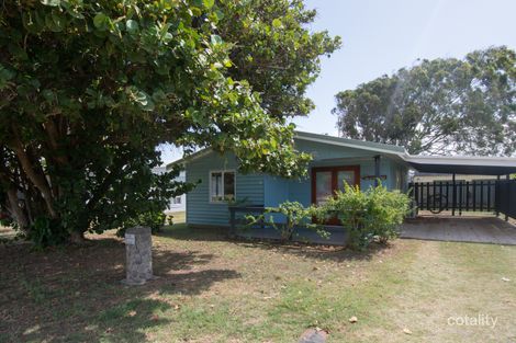 8 Esplanade, Innes Park, QLD 4670