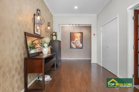 Property photo of 10 Hawker Street Williams Landing VIC 3027