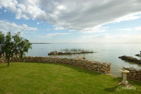 Property photo of 17 Hyde Avenue Meningie SA 5264