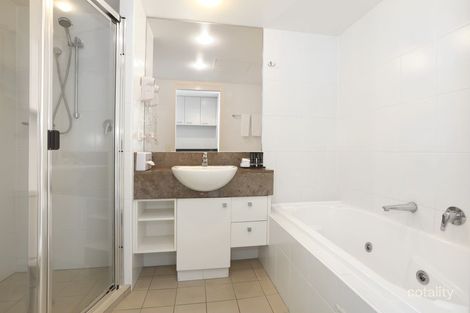 Property photo of 801/2685-2689 Gold Coast Highway Broadbeach QLD 4218