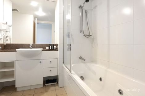 Property photo of 801/2685-2689 Gold Coast Highway Broadbeach QLD 4218