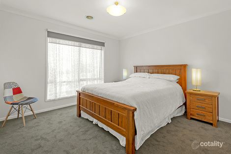 Property photo of 48 Kinglake Crescent Craigieburn VIC 3064