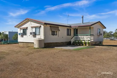 2 Peter St, Leyburn, QLD 4365