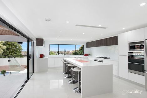 Property photo of 5 Tallowood Crescent Bossley Park NSW 2176