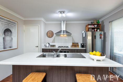 Property photo of 11 Bentham Turn Banksia Grove WA 6031