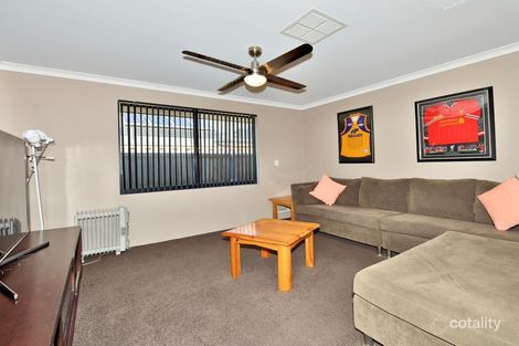 370 Peelwood Pde, Halls Head, WA 6210