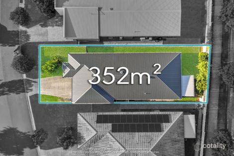 18 Angus Ct, Park Ridge, QLD 4125